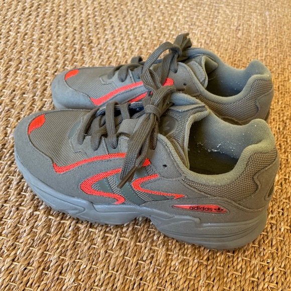 Adidas Falcon shoes, size 5. Army green with bright orange highlights. Like new! - Picture 3 of 3